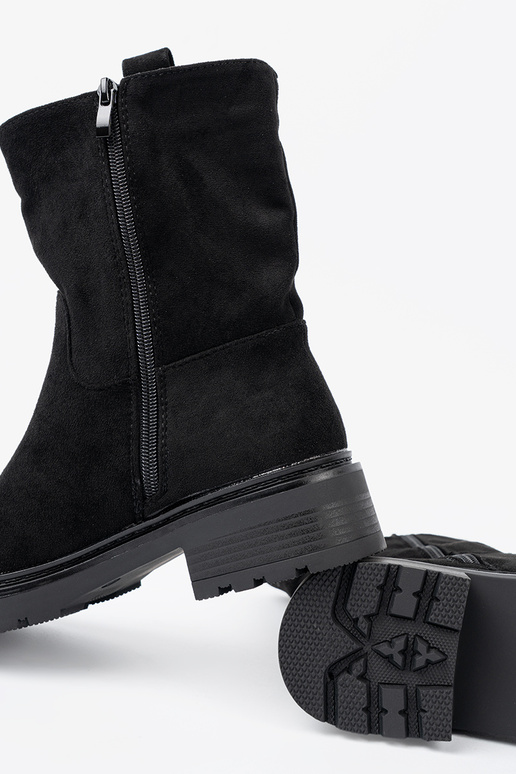 Stiilne lumesaapad pahkluu järgi z grubą, czarną podeszsisseą