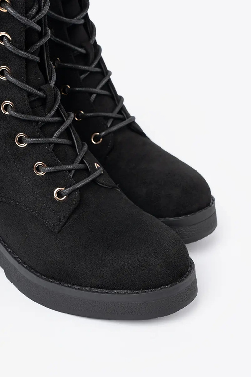 Mugav saapad sisse kolorze must värvm tasasel tallal