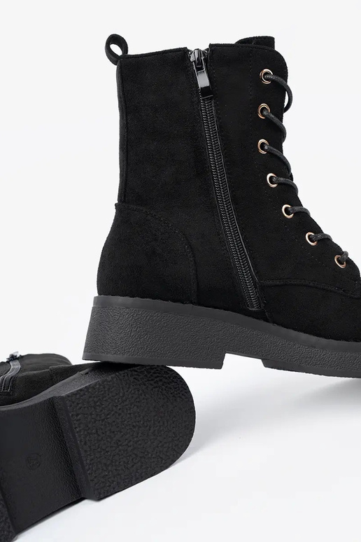 Mugav saapad sisse kolorze must värvm tasasel tallal