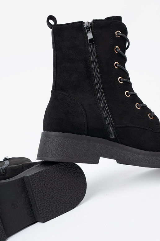 Mugav saapad sisse kolorze must värvm tasasel tallal