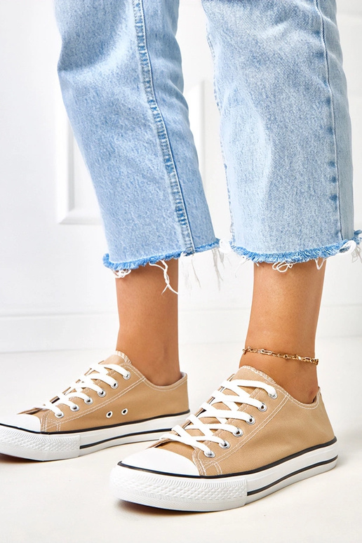 Prunad klassikalised naiste...