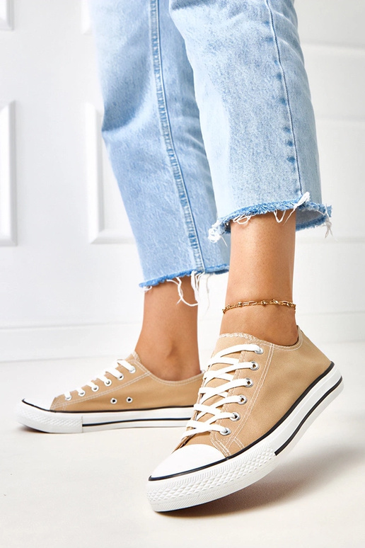 Prunad klassikalised naiste...