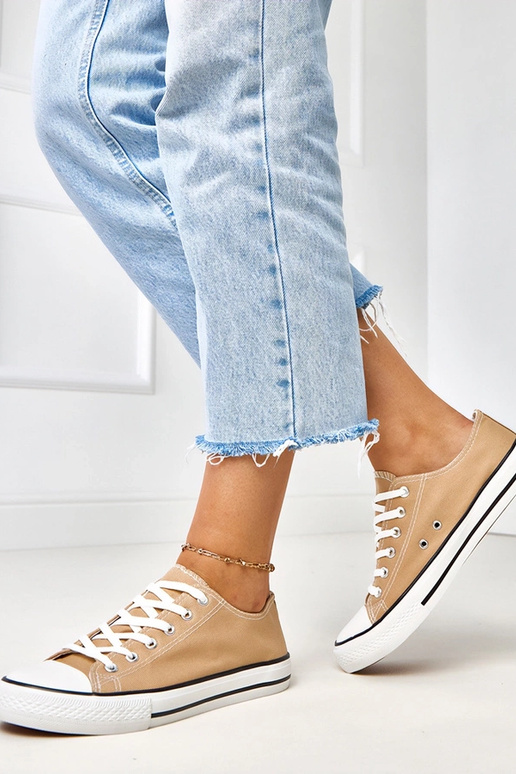 Prunad klassikalised naiste...