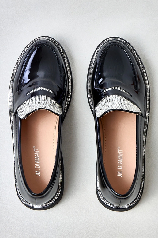 Mustad lakknahast mokasiinid...