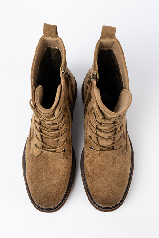 Klassikalise mudeli seemisnahk saapad sisse odcieniu brązu