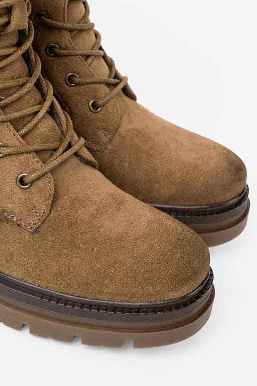 Klassikalise mudeli seemisnahk saapad sisse odcieniu brązu