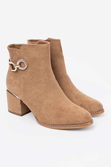 Stiilne lumesaapad sisse odcieniu eredaltpruunm ze kuldnem detalem