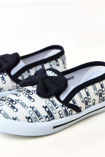 Valged laste kingad koos... 2