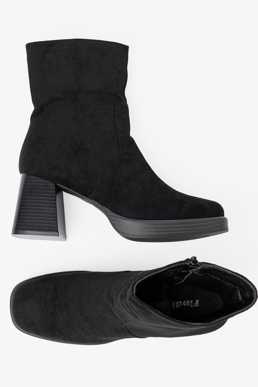 Elegantsed Msuud lumesaapad stabiilsel pulgal