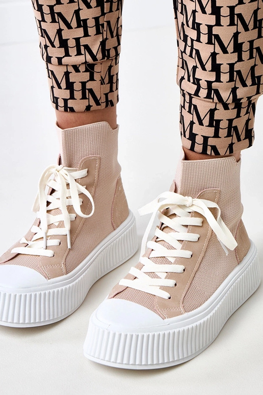 Roosa sisseastumise tüüpi ketsid...