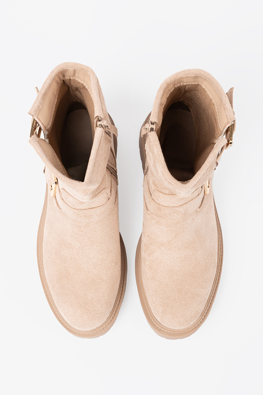 Stiilne jsnobeež lumesaapad dekoratiivsete pannaldega