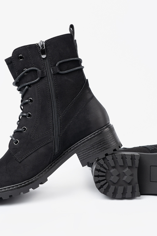 Moekad Msuud saapad z ozdobnym nööriminem