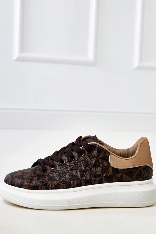 Rudade värvi tossud platvormiga ja... Rudade värvi tossud platvormiga ja...