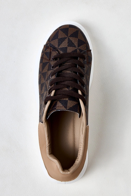 Rudade värvi tossud platvormiga ja... Rudade värvi tossud platvormiga ja...