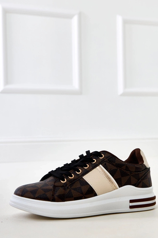 Rudade värvi tossud platvormiga ja... Rudade värvi tossud platvormiga ja...