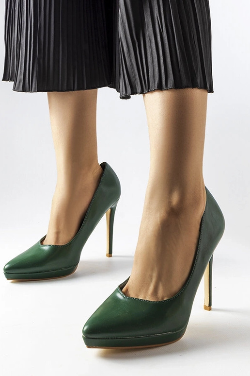 Tumedate roheliste klassikalised...