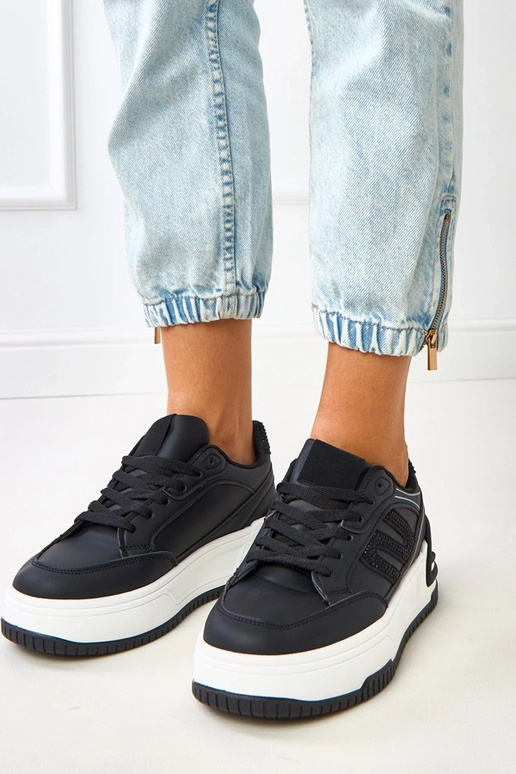 Mustad platvormi tossud tsirkoonidega... Mustad platvormi tossud tsirkoonidega...