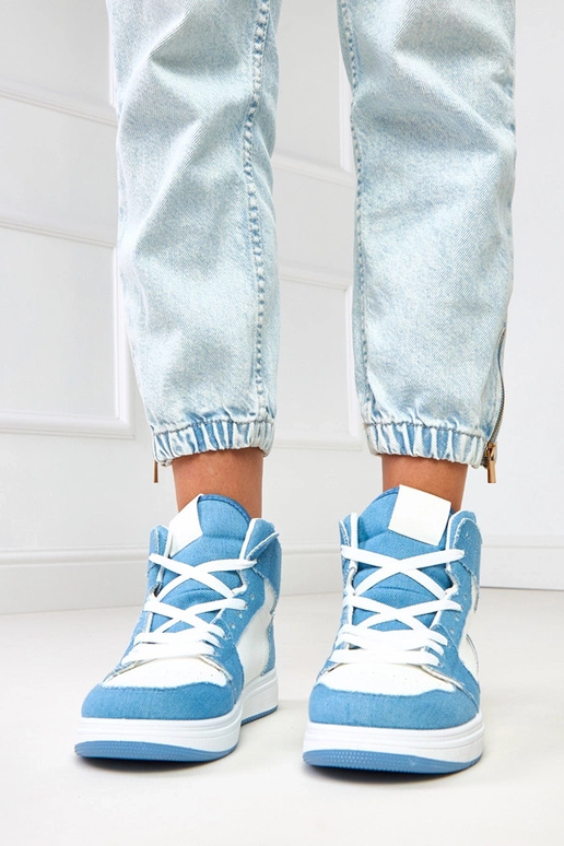 Kõrged tossud üle pahkluu...