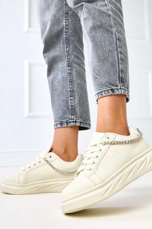 Beežid platvormi tossud dekoratiivse... Beežid platvormi tossud dekoratiivse...