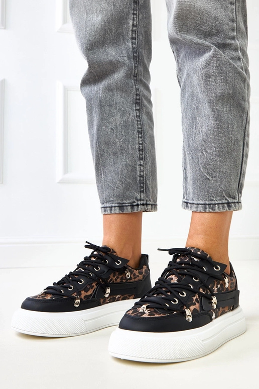 Must-valged platvormi tossud... Must-valged platvormi tossud...