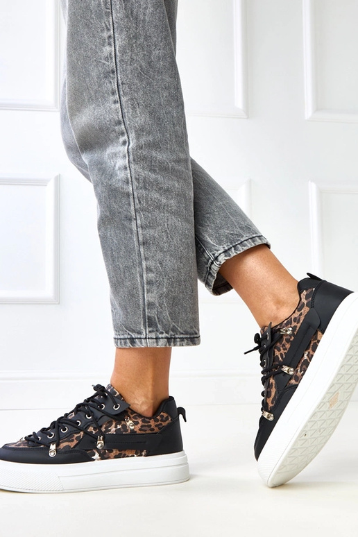 Must-valged platvormi tossud... Must-valged platvormi tossud...