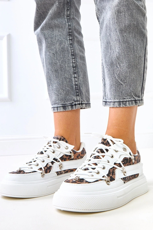 Valged platvormi tossud... Valged platvormi tossud...