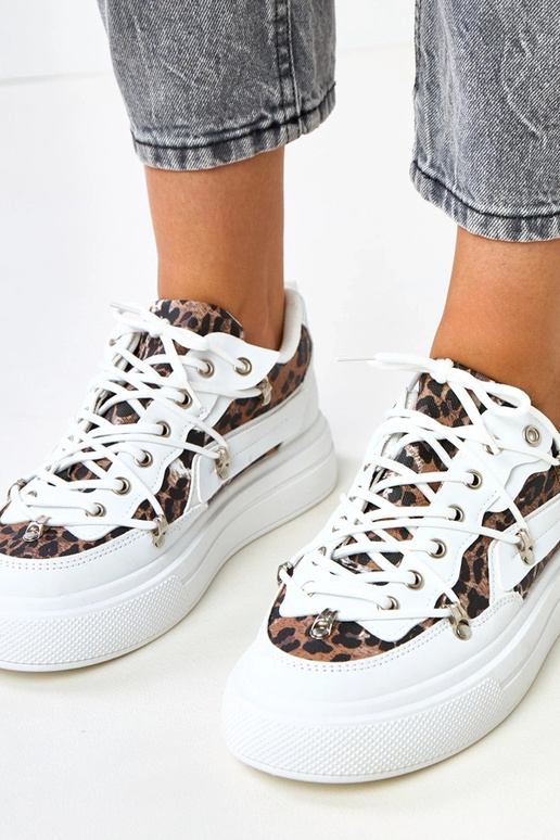 Valged platvormi tossud... Valged platvormi tossud...