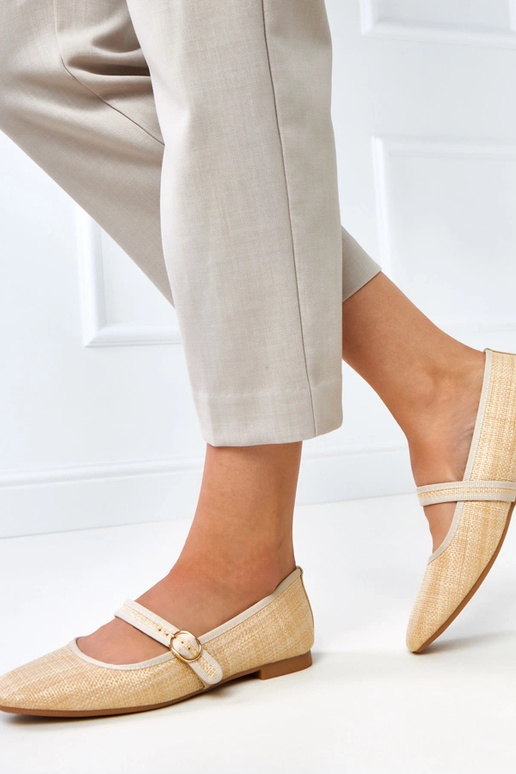 Kreemivärvi punutud baleriinad...