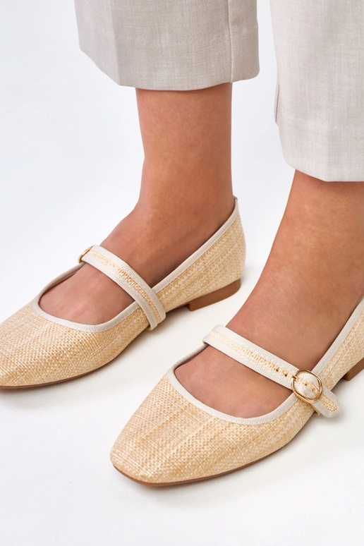 Kreemivärvi punutud baleriinad...