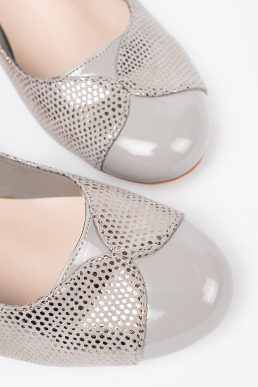 Halli värvi poolsaapad ze hõbedanem zdobieniem