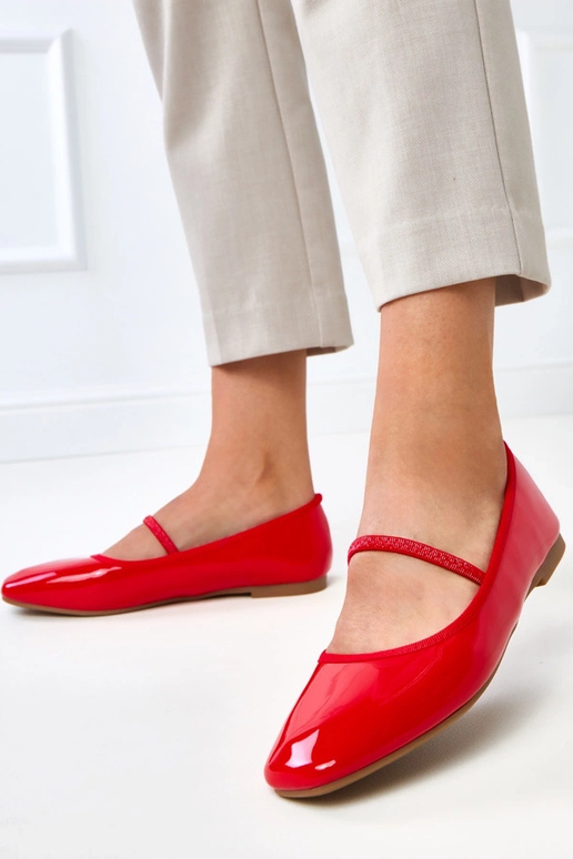 Lantos punased lakitud ballerina... Lantos punased lakitud ballerina...