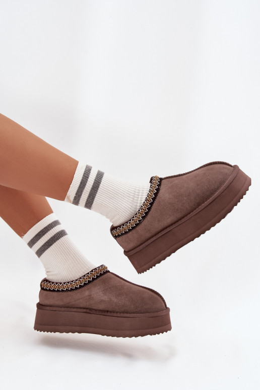 Sellel ondal seemisnakhsed nööpidega lumesaapad Pealiste omadHaftem platvormiga Vinceza 97960 pruunid värvi