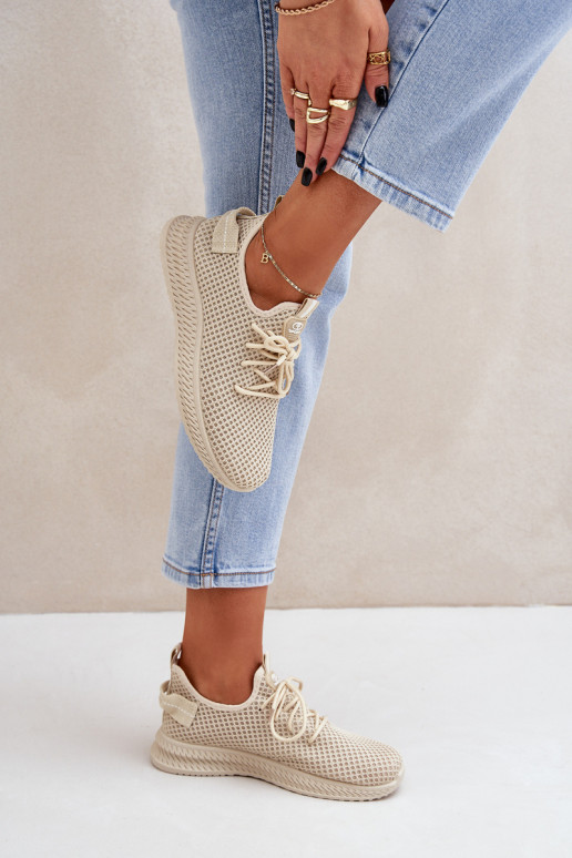 Võrk Slip-on spordijalatsid Pealiste omad beeži värvi Harice Võrk Slip-on spordijalatsid Pealiste omad beeži värvi Harice