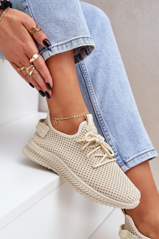 Võrk Slip-on spordijalatsid Pealiste omad beeži värvi Harice Võrk Slip-on spordijalatsid Pealiste omad beeži värvi Harice