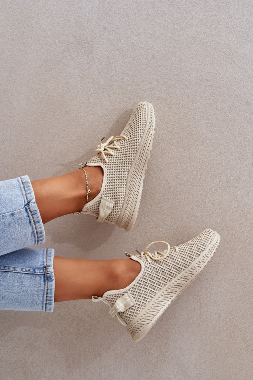 Võrk Slip-on spordijalatsid Pealiste omad beeži värvi Harice Võrk Slip-on spordijalatsid Pealiste omad beeži värvi Harice