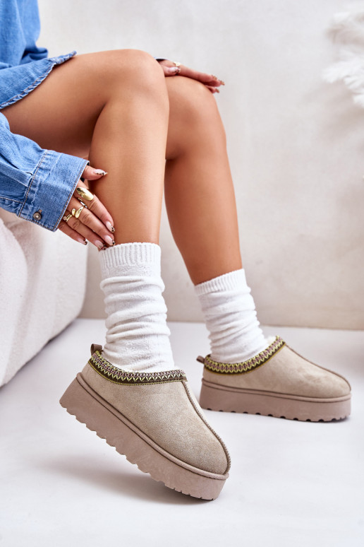 nööpidega lumesaapad Pealiste omad platvormiga voodriga karusnahaga Rohelist värvi Remenia