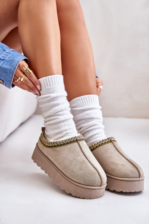 nööpidega lumesaapad Pealiste omad platvormiga voodriga karusnahaga Rohelist värvi Remenia