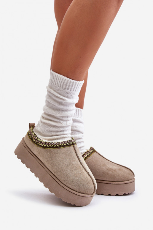 nööpidega lumesaapad Pealiste omad platvormiga voodriga karusnahaga Rohelist värvi Remenia