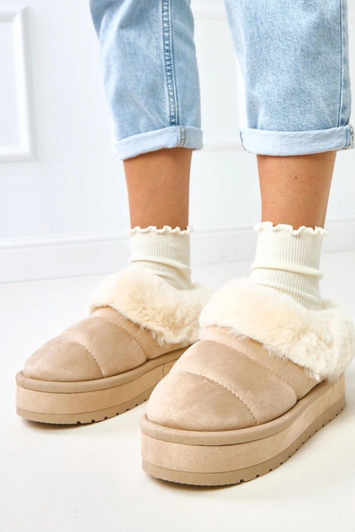 Liivased lühikesed talvejalanõud... Liivased lühikesed talvejalanõud...