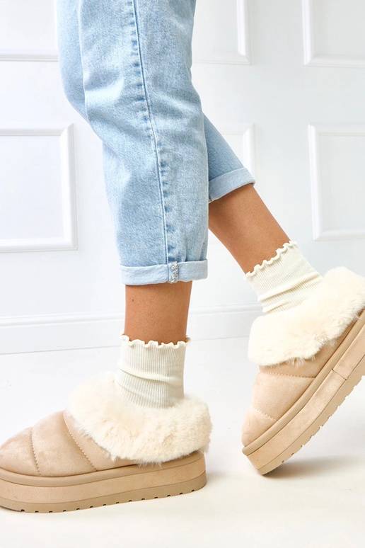 Liivased lühikesed talvejalanõud... Liivased lühikesed talvejalanõud...