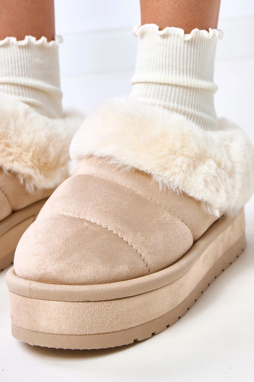 Liivased lühikesed talvejalanõud... Liivased lühikesed talvejalanõud...