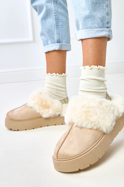 Liivased lühikesed talvejalanõud... Liivased lühikesed talvejalanõud...