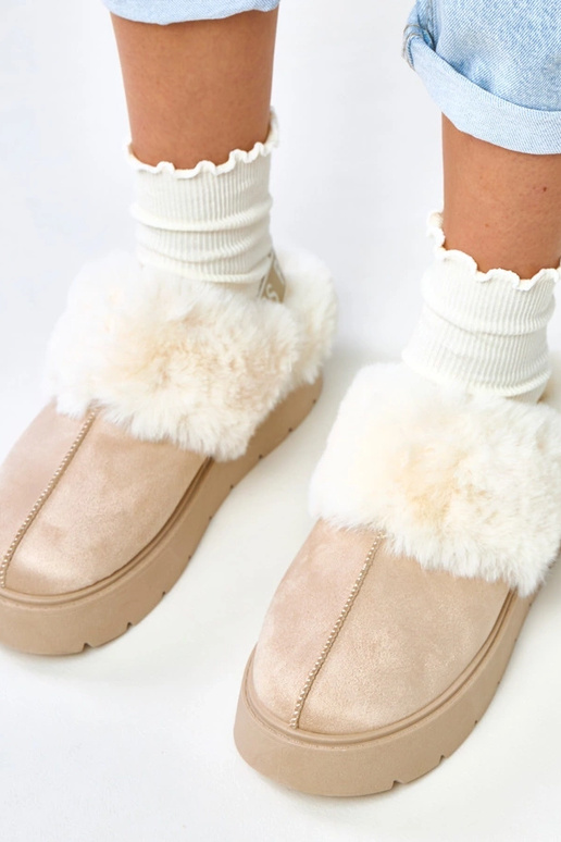 Liivased lühikesed talvejalanõud... Liivased lühikesed talvejalanõud...