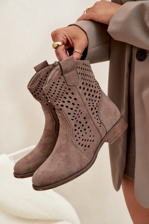 Saapad Pealiste omad laiade nööridega beeži värvi Amisna Saapad Pealiste omad laiade nööridega beeži värvi Amisna