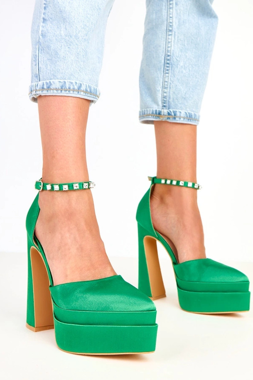 Rohelised kõrged kontsad platvormiga... Rohelised kõrged kontsad platvormiga...