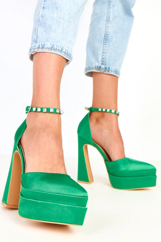 Rohelised kõrged kontsad platvormiga... Rohelised kõrged kontsad platvormiga...