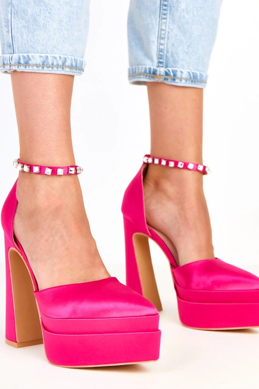 Roosad kõrged kontsad platvormiga... Roosad kõrged kontsad platvormiga...