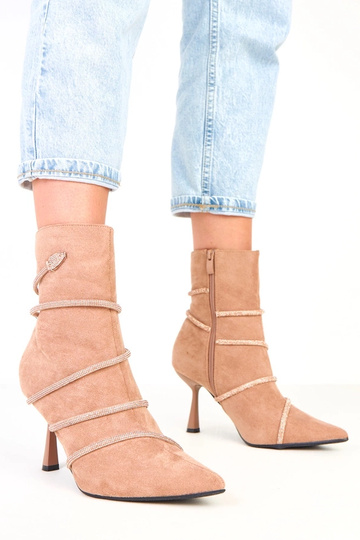 Liivakarva saapad kontsaga...