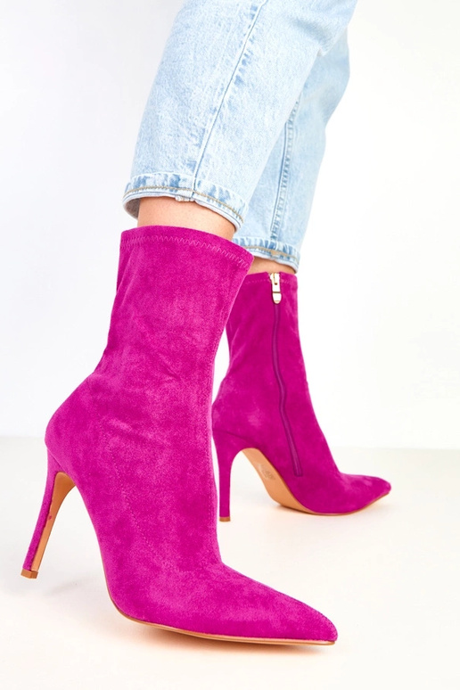 Tennille lillad sametist saapad kontsaga Tennille lillad sametist saapad kontsaga