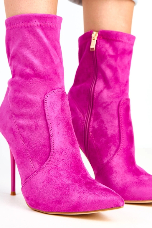 Nanila lillad saapad sametise... Nanila lillad saapad sametise...